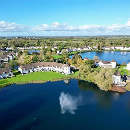 Luxury Kingfisher Lodge, Isis Lake, Within The Cotswold Waterpark Cirencester Exterior photo