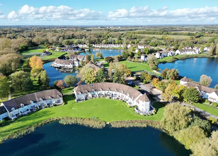 Luxury Kingfisher Lodge, Isis Lake, Within The Cotswold Waterpark