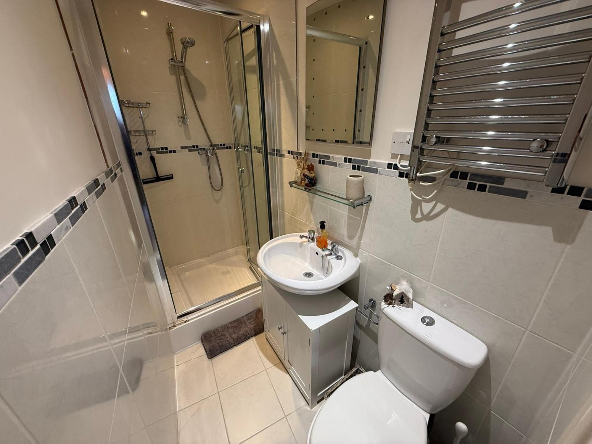 Holiday home Luxury Kingfisher Lodge, Isis Lake, Within The Cotswold Waterpark