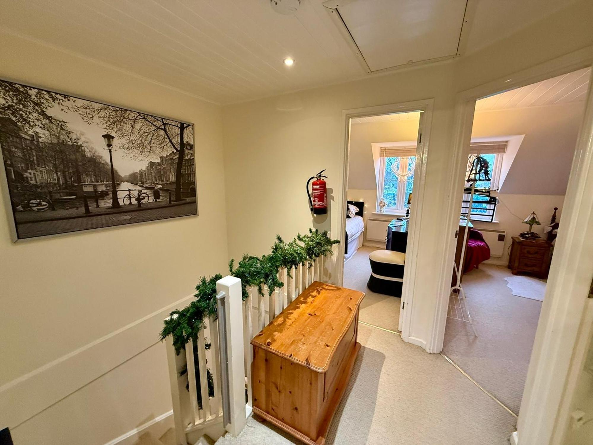 Holiday home Luxury Kingfisher Lodge, Isis Lake, Within The Cotswold Waterpark *